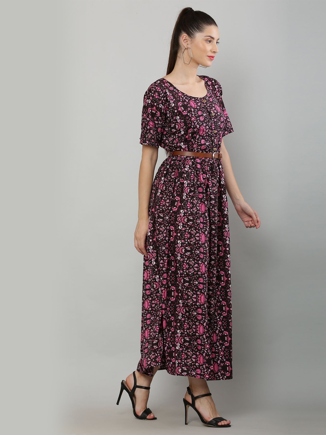 

R Cube Women Black & Pink Floral Printed Maxi Dress