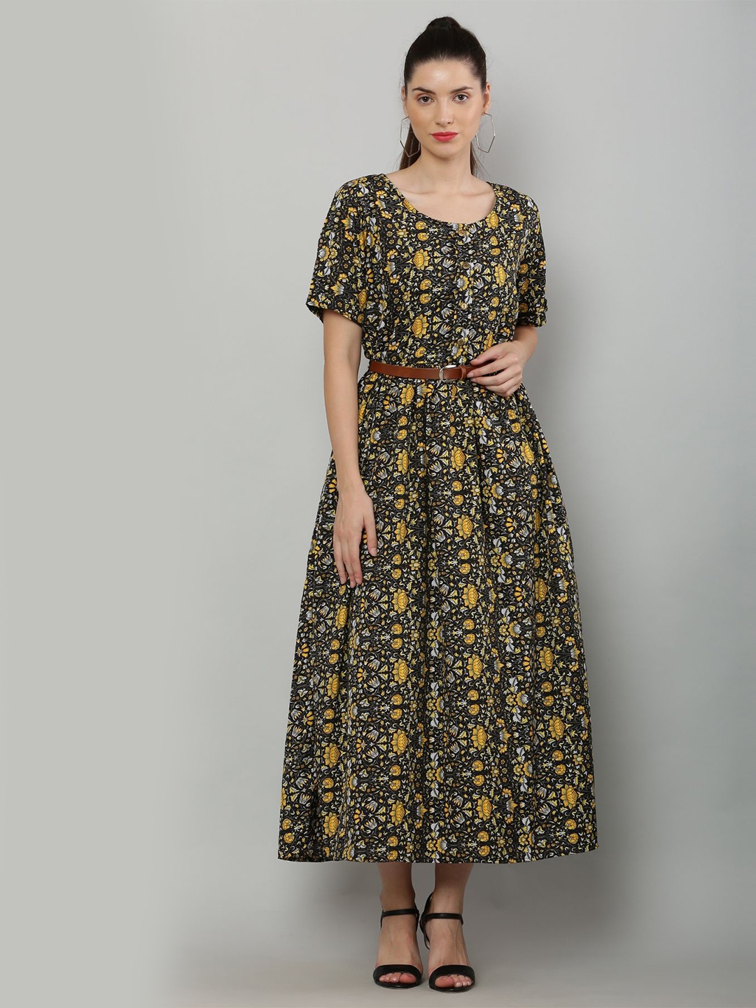 

R Cube Women Yellow & Black Floral Printed Maxi Dress