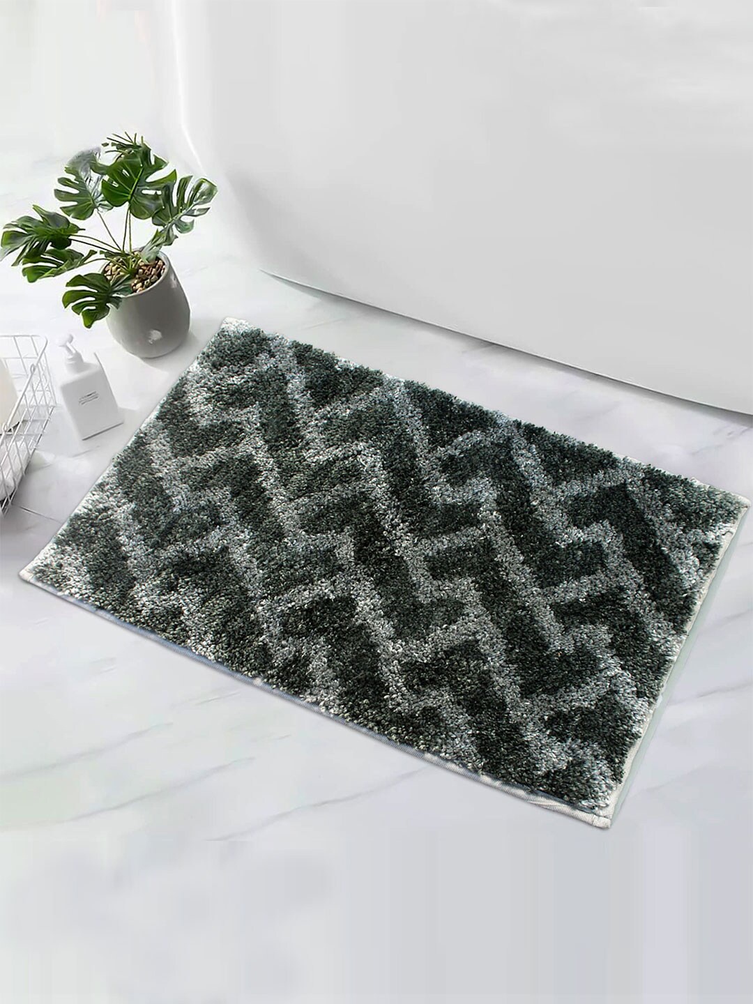 

LUXEHOME INTERNATIONAL Grey Printed 1600 GSM Anti Skid Bath Rugs