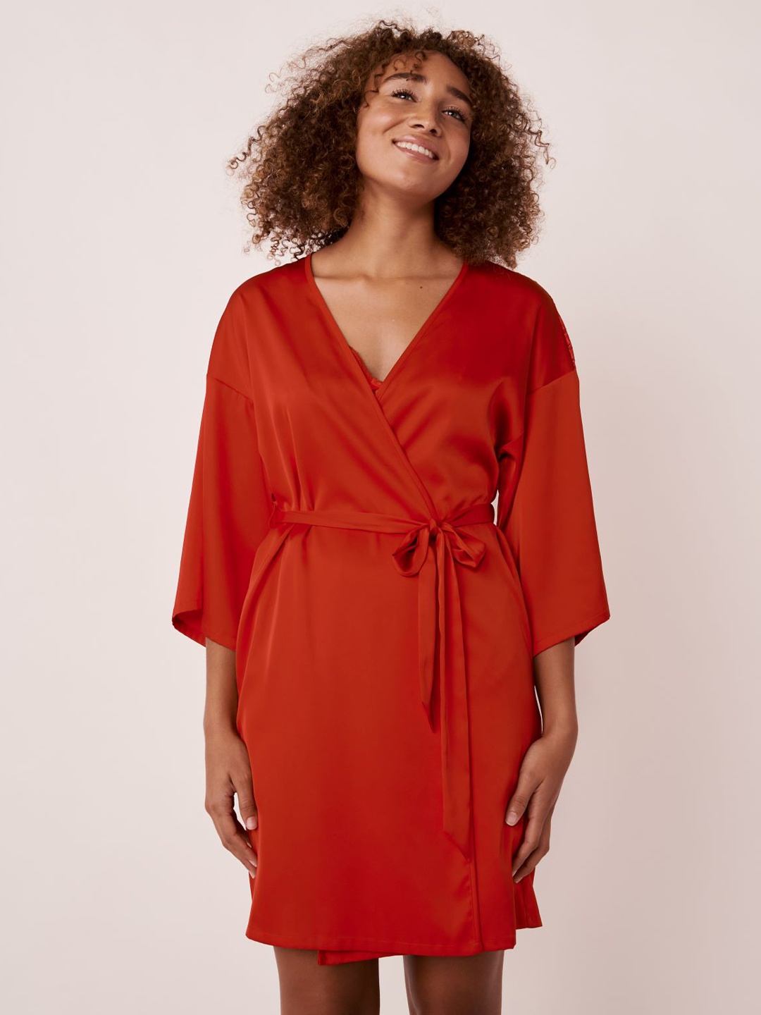 

La Vie en Rose V-Neck Wrap Dress, Red