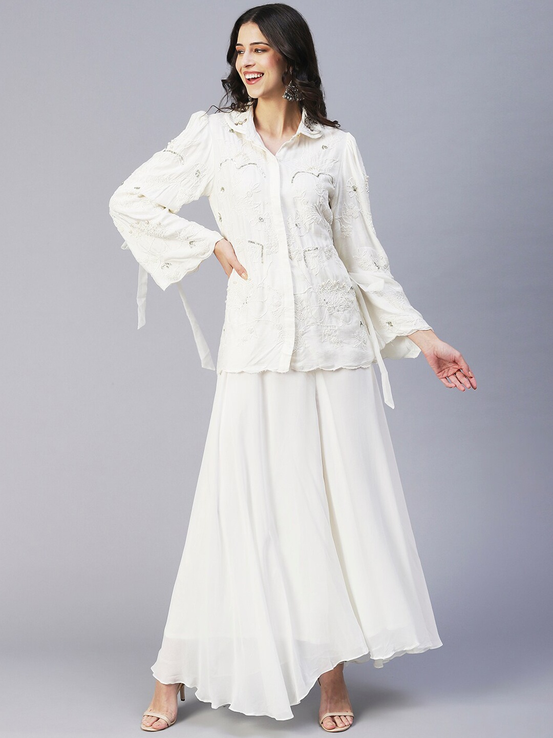 

Envy Me by FASHOR Women Off White Floral Hand Embroidered & Embellished Co-Ord Set