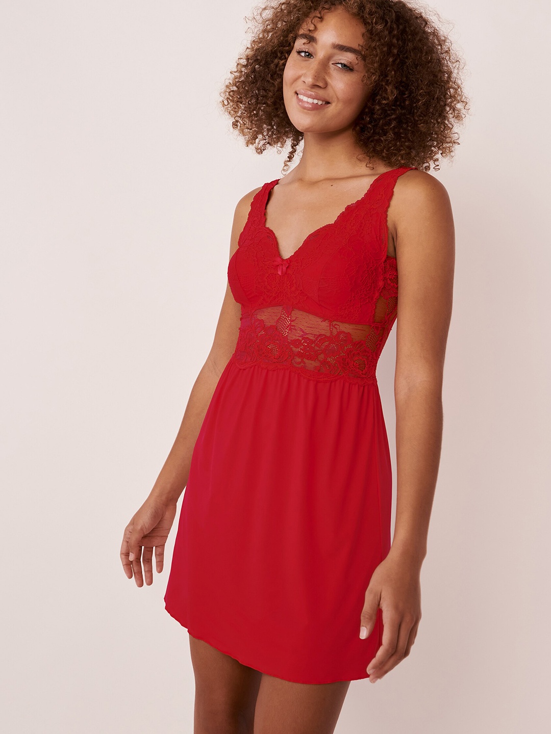 

La Vie en Rose Women Red Lace Up Longline Camisole