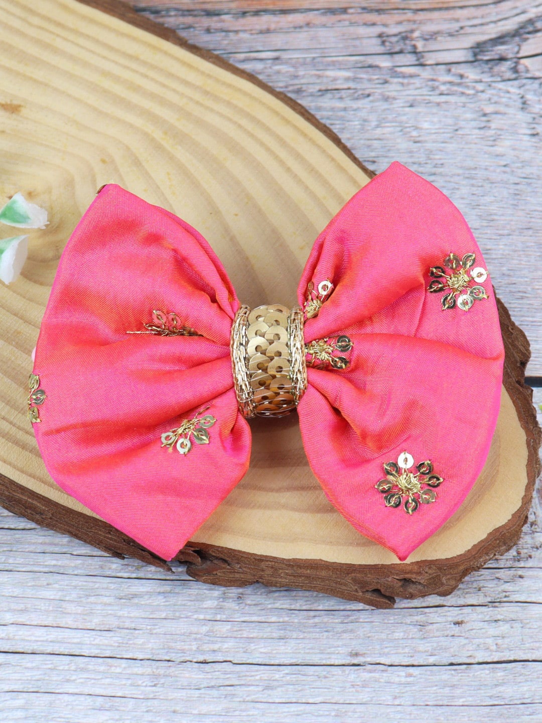 

Asthetika Kids Girls Pink & Gold-Toned Alligator Hair Clip