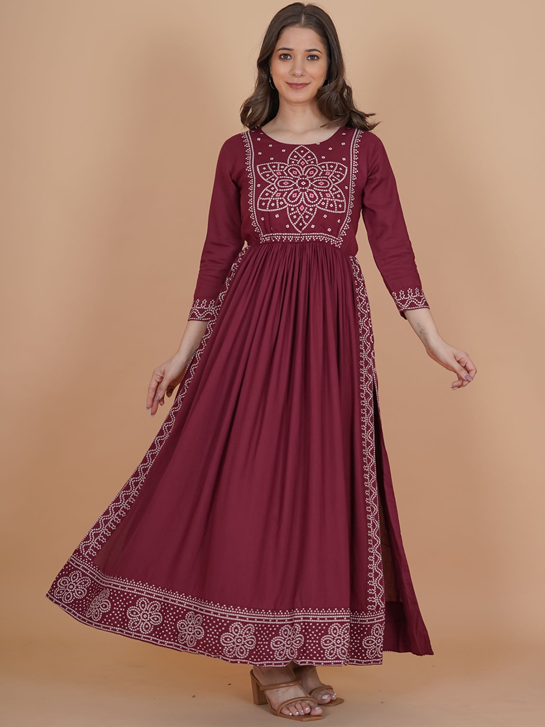 

DRESSAR Women Maroon Bandhani Printed Floral Kurta