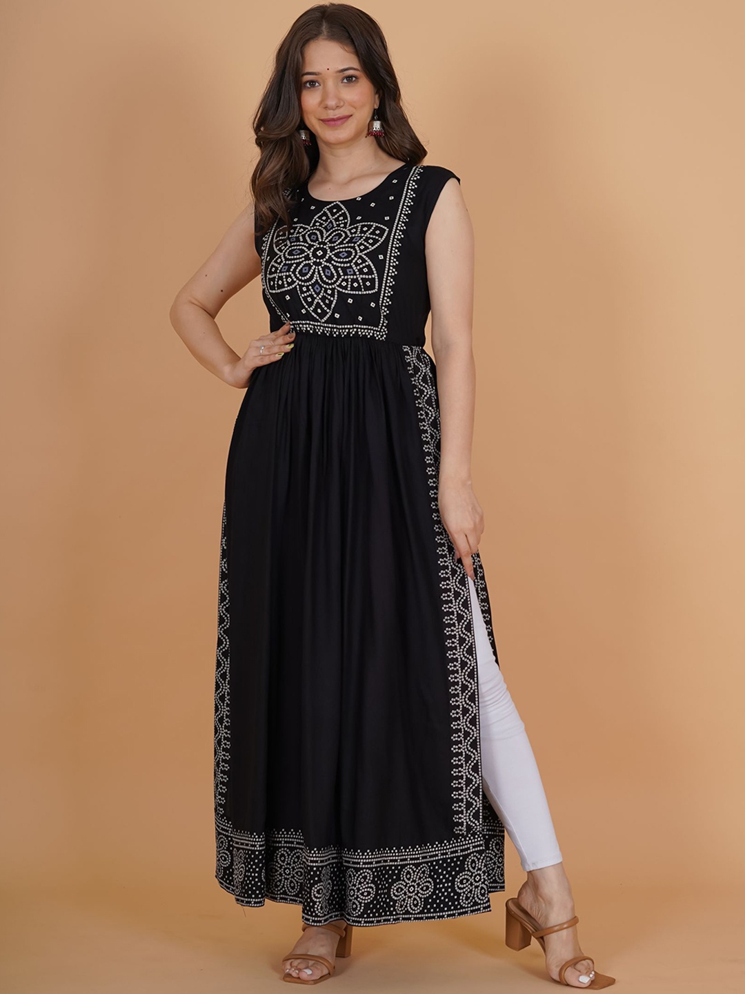 

DRESSAR Women Black Bandhani Printed Kurta