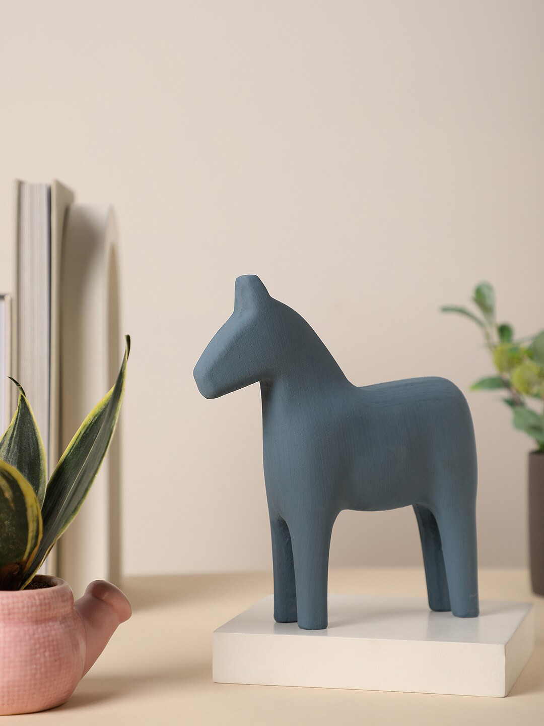 

Bonhomie Grey Horse Shaped Ceramic Showpieces