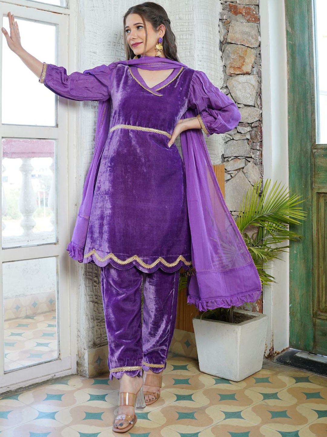 

HOUSE OF JAMOTI Women Purple Velvet Kurta with Trousers & With Dupatta
