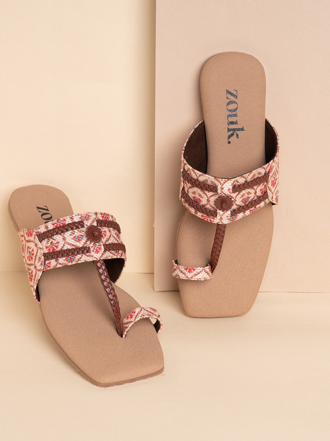 

ZOUK Women Pink Printed Ethnic One Toe Kolhapuri Flats