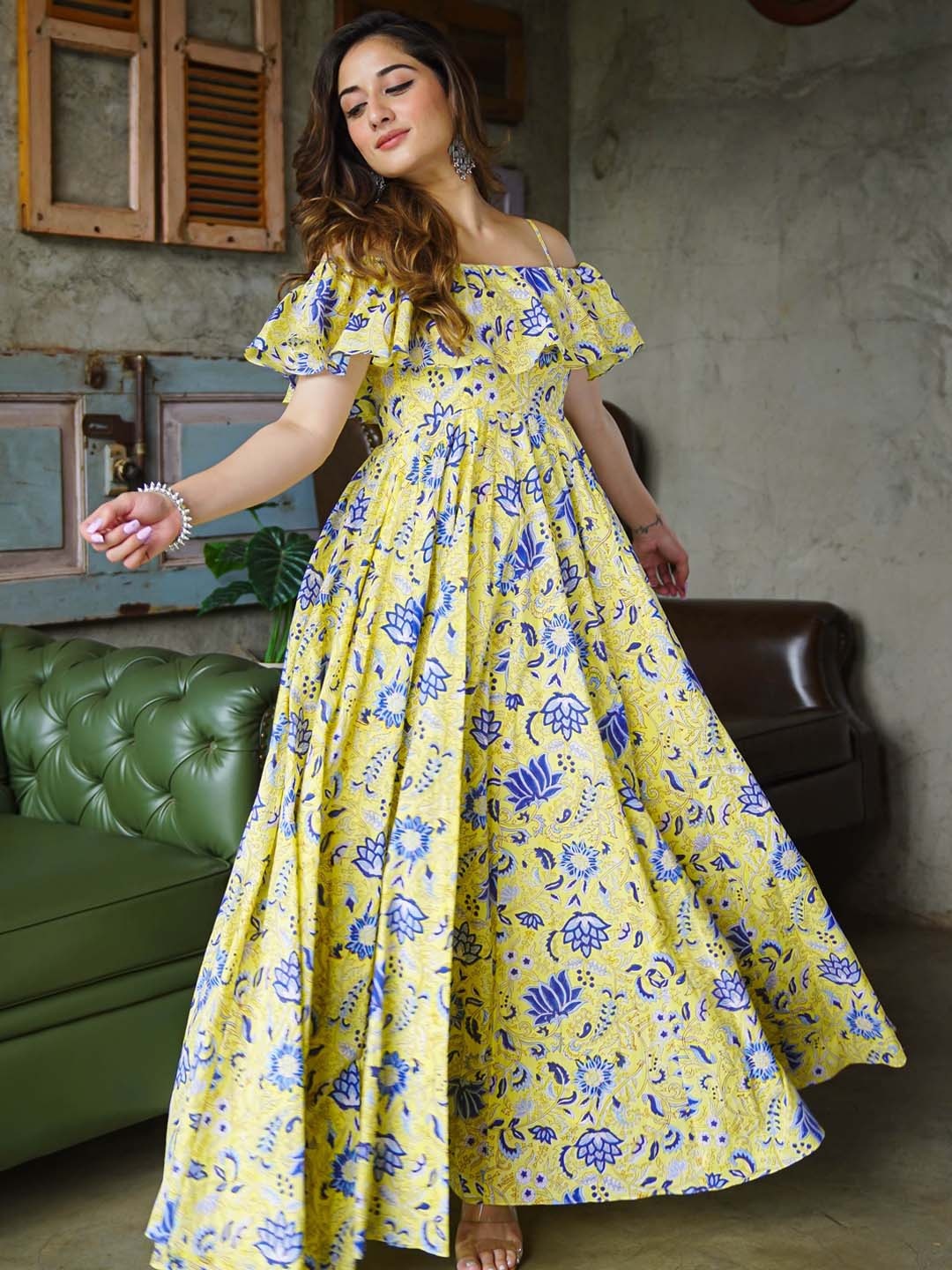 

Bunaai Yellow & Blue Floral Printed Pure Cotton Maxi-Length Ethnic Dress