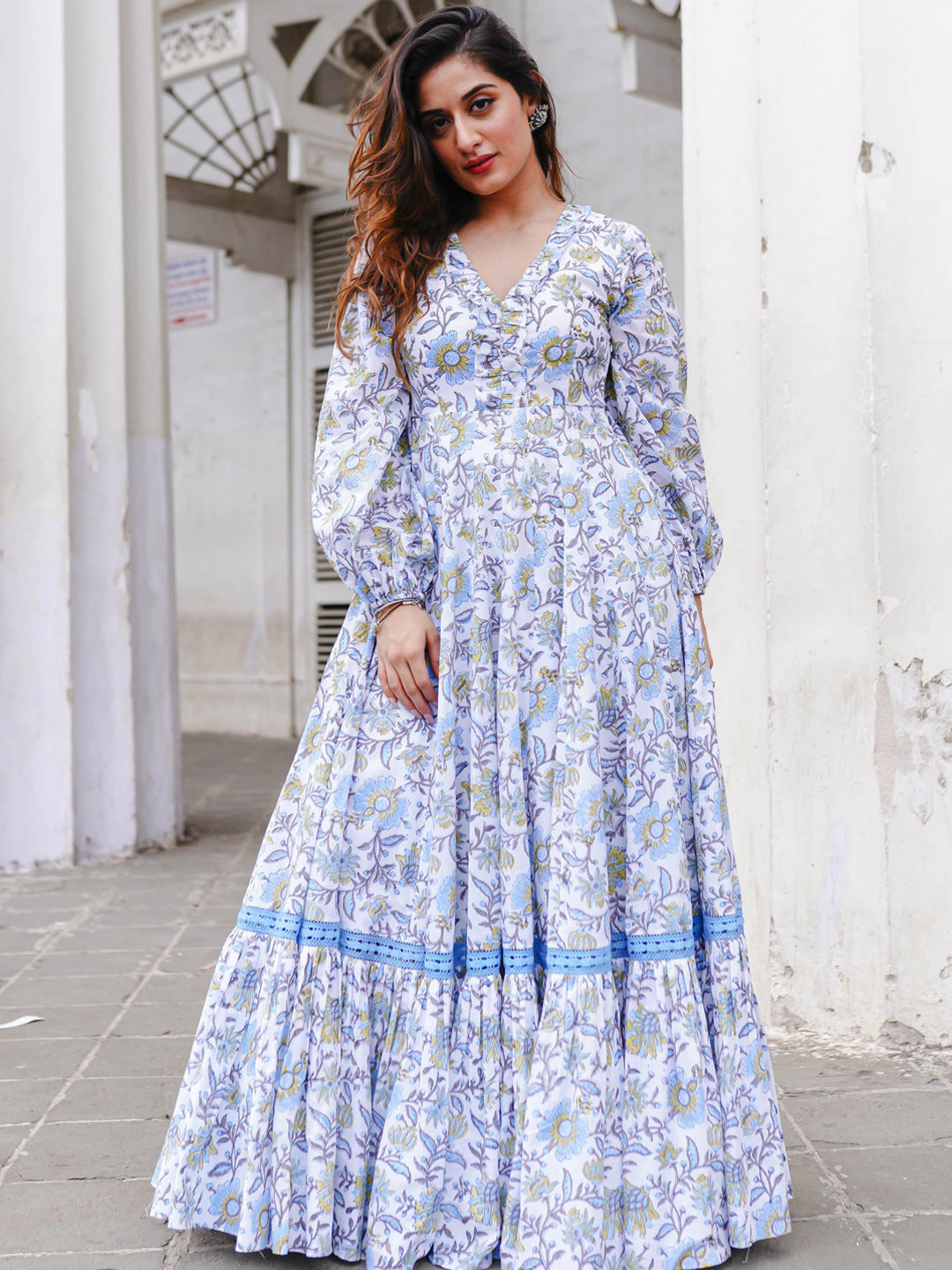 

Bunaai White & Blue Floral Printed Pure Cotton Tiered Fit & Flare Maxi-Length Ethnic Dress