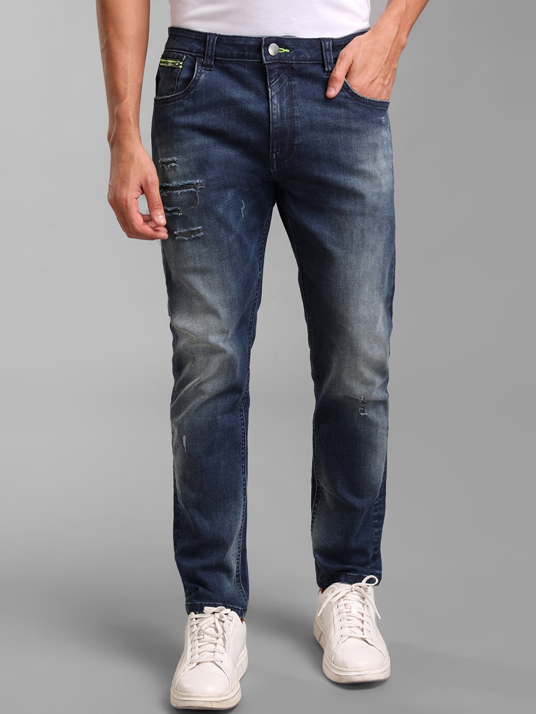 

KZ07 By Kazo Men Blue Slim Fit Heavy Fade Jeans