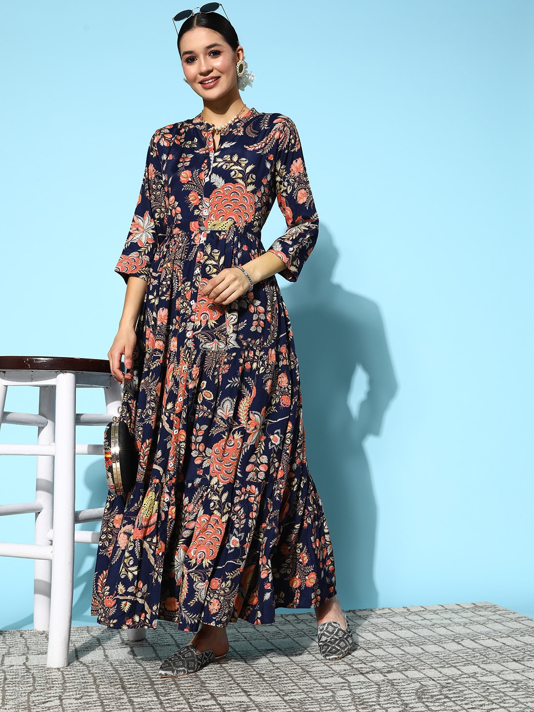 

ZOLA Women Floral Print Muslin Anarkali Kurta, Navy blue