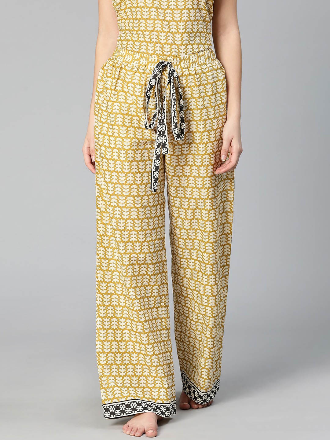 

Oxolloxo Women Geometric Printed Cotton Lounge Pants, Mustard