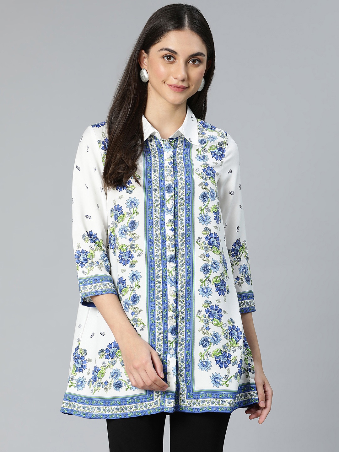 

Oxolloxo Women White & Blue Viscose Rayon Shirt Collar Printed Tunic