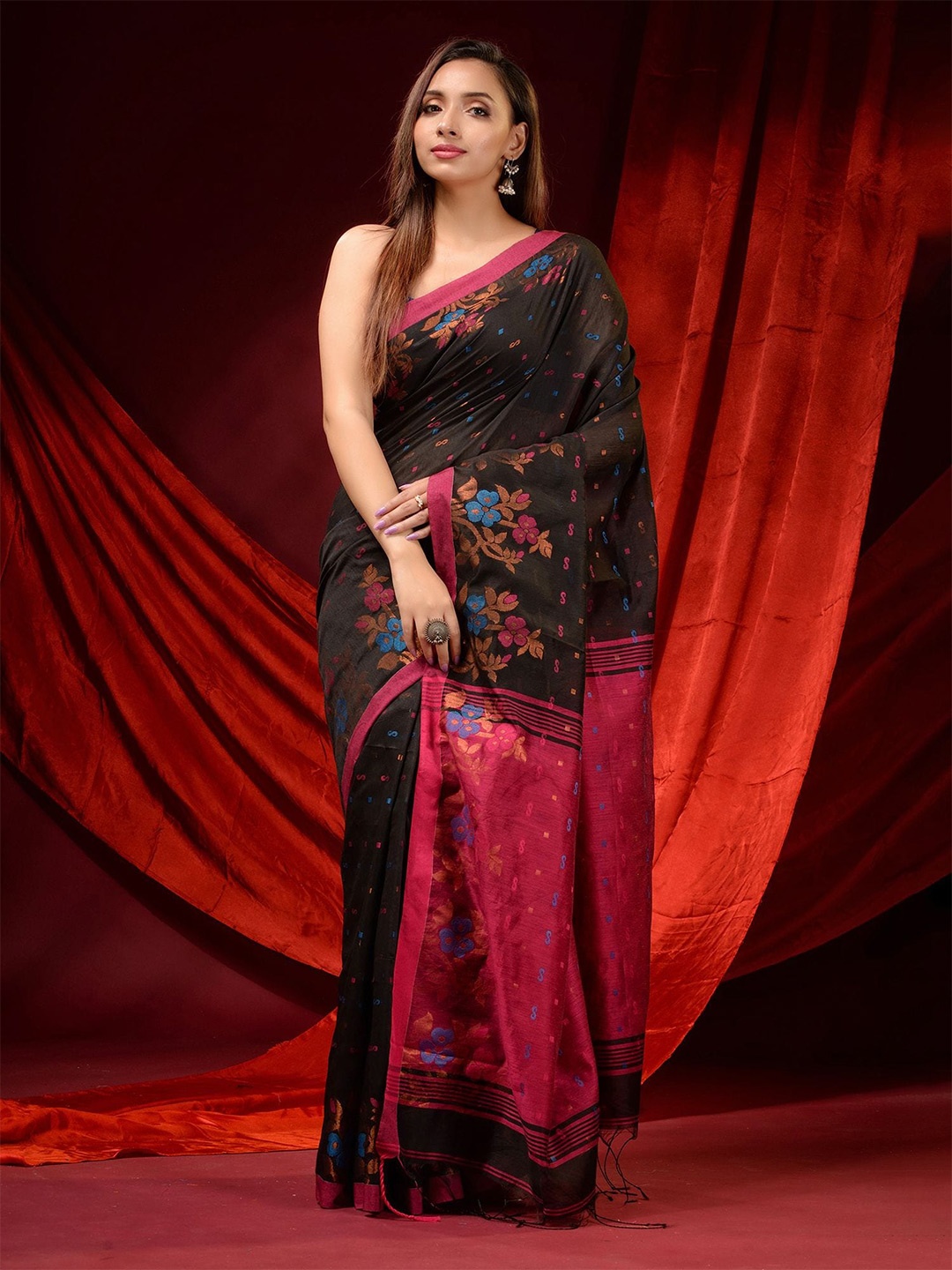 

Charukriti Black & Pink Floral Zari Woven Design Saree