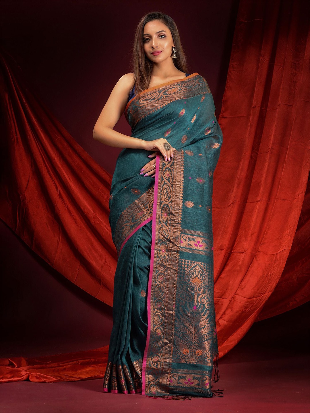 

Charukriti Teal & Pink Floral Zari Pure Linen Saree