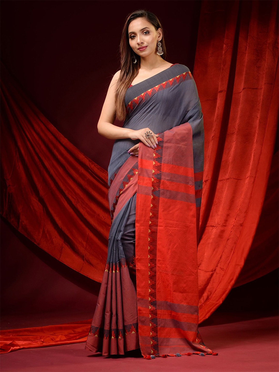 

Charukriti Grey & Brown Woven Design Pure Cotton Saree