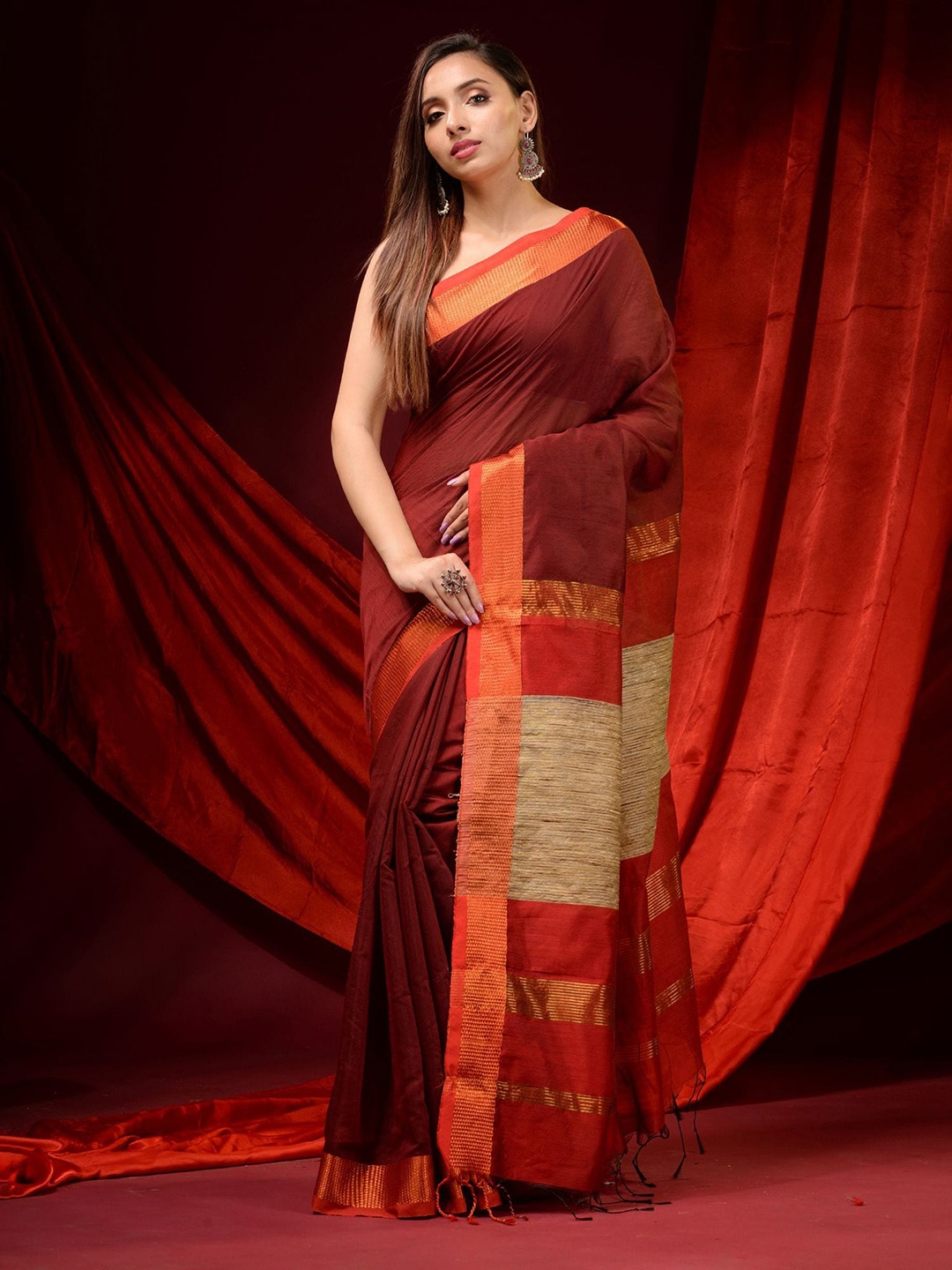 

Charukriti Red & Orange Zari Silk Cotton Saree