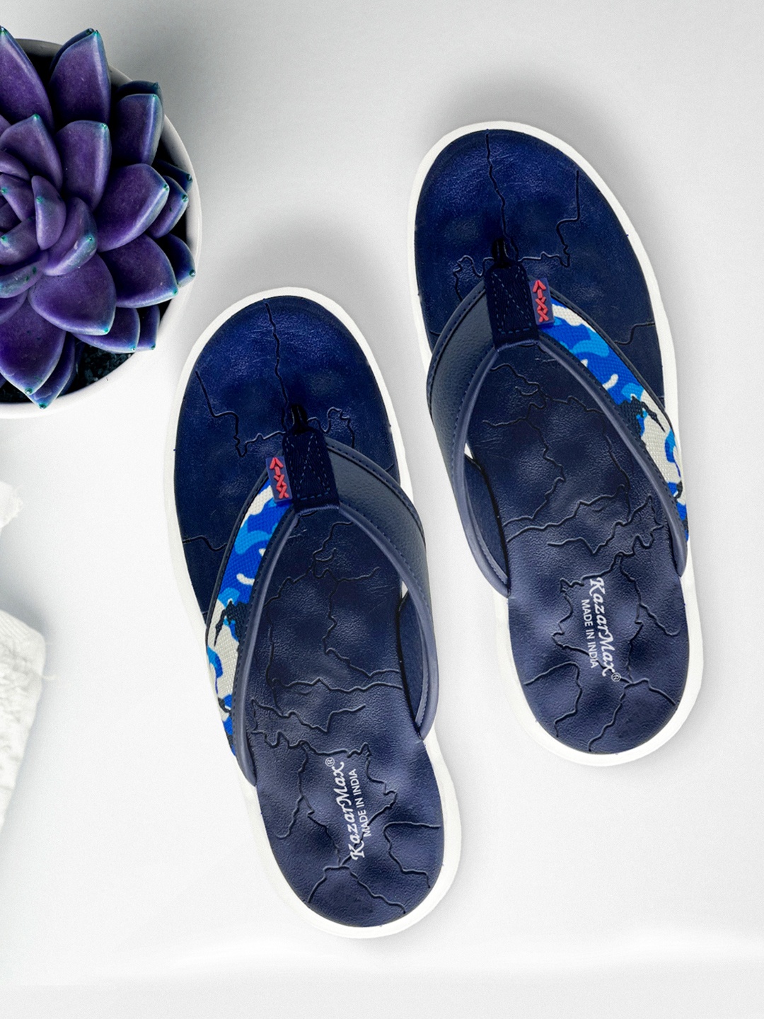 

KazarMax Men Navy Blue & White Thong Flip-Flops