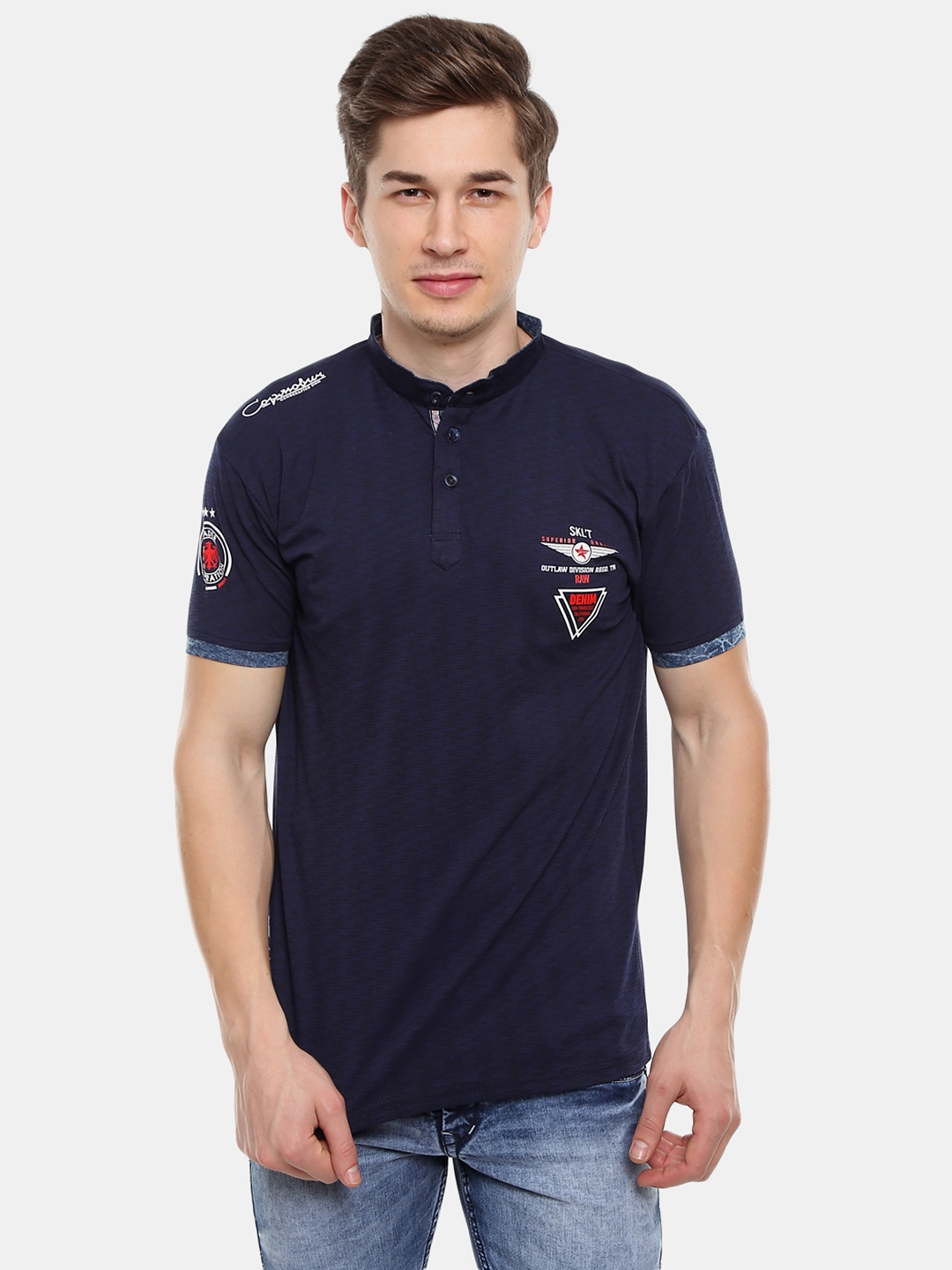 

V-Mart Men Navy Blue & Red Printed Henley Neck T-shirt