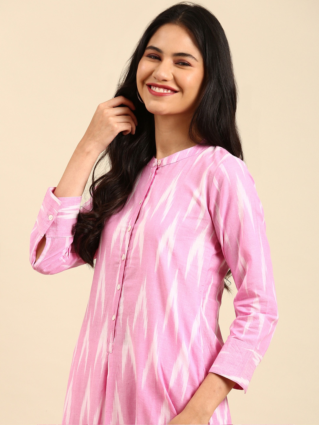 

SHOWOFF Pink Printed Linen Kurta with Trouser