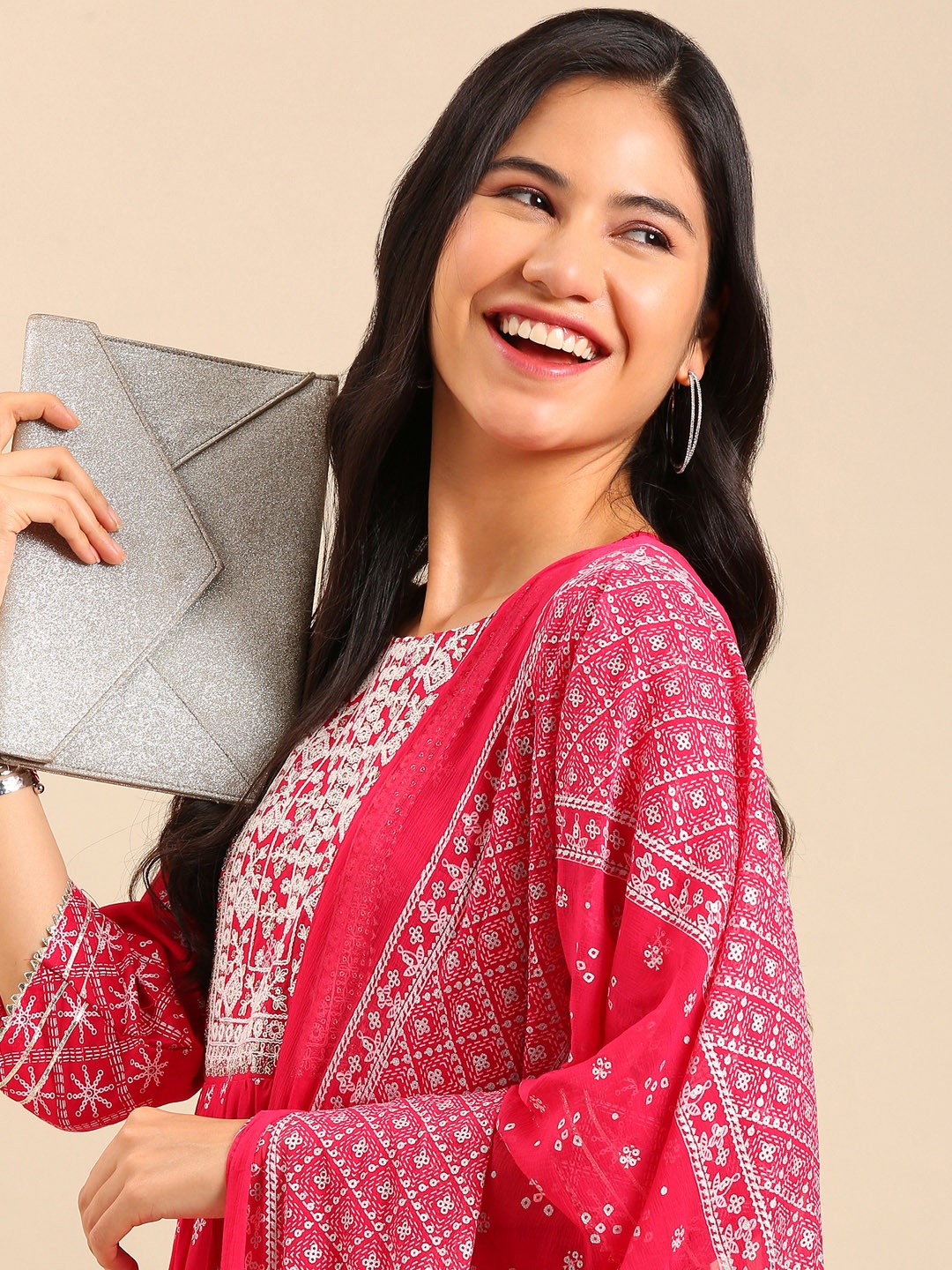 

SHOWOFF Women Ethnic Printed Sequinned Kurta with Trousers & Dupatta, Peach