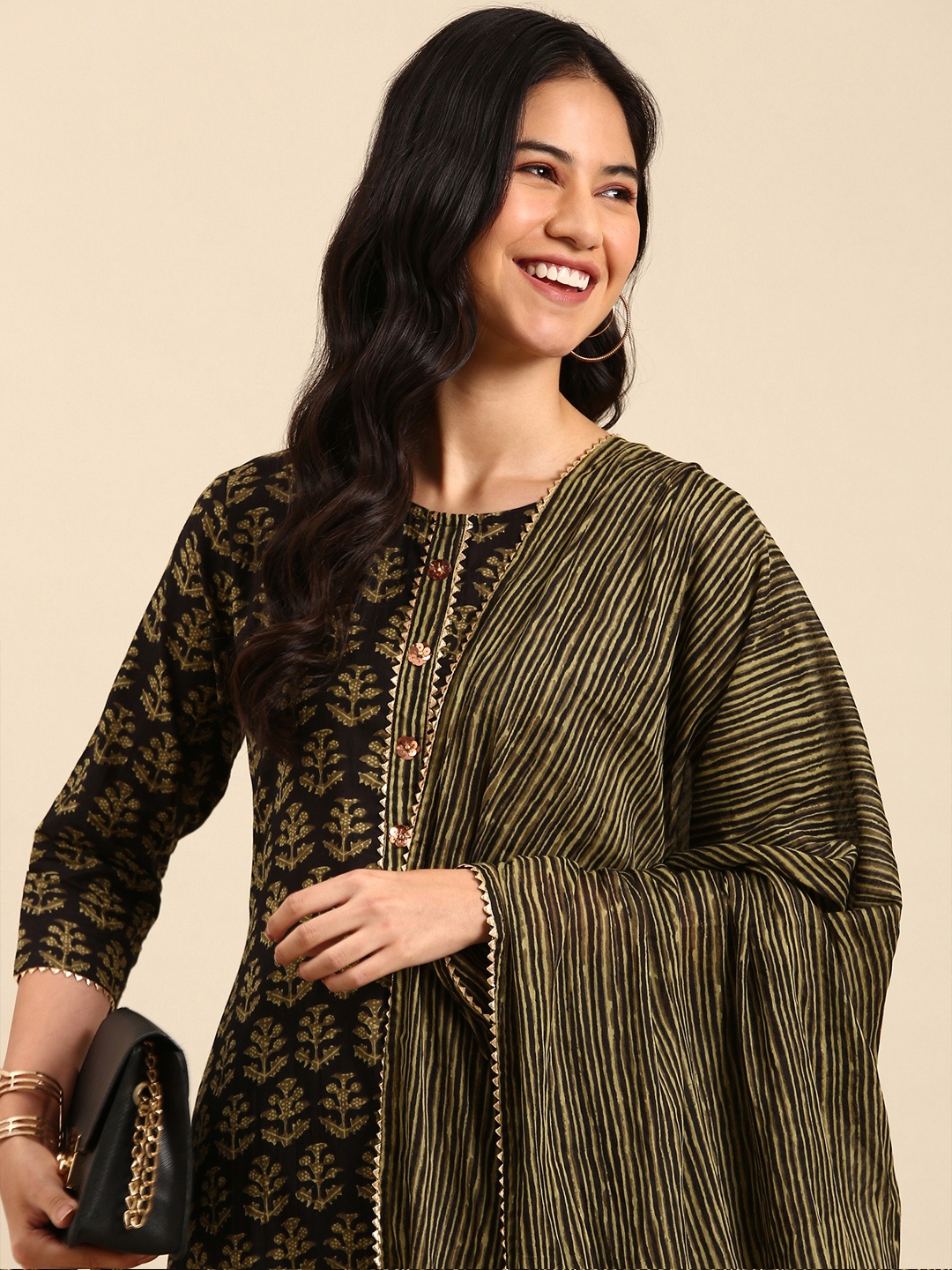 

SHOWOFF Women Black Ethnic Motifs Printed Gotta Patti Kurta with Trousers & With Dupatta