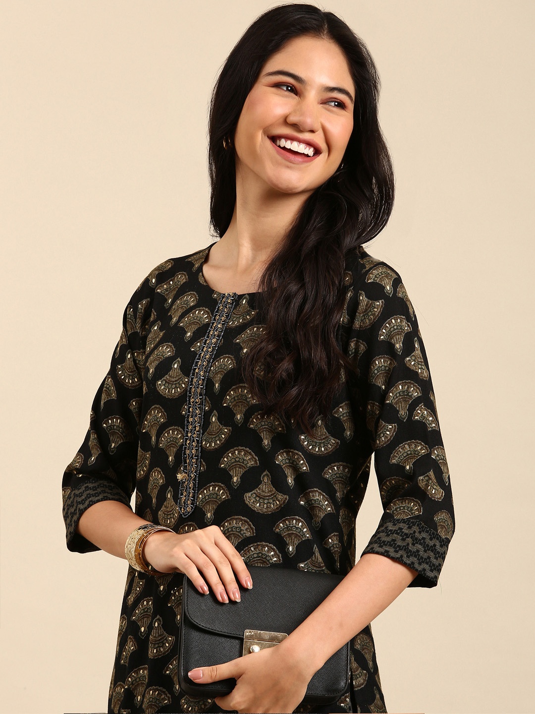 

SHOWOFF Women Black Ethnic Motifs Printed Beads And Stones Kurta With Trousers