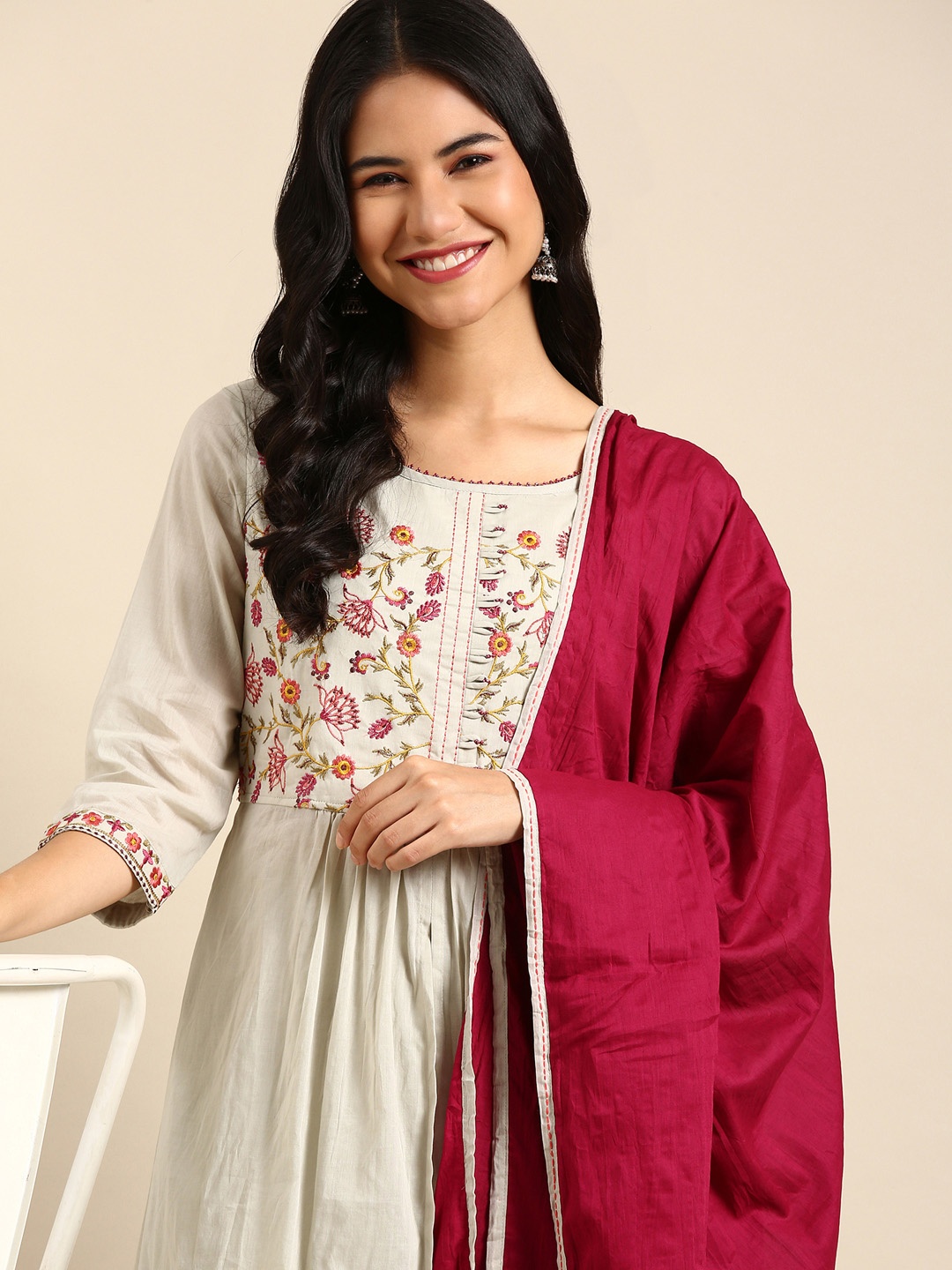 

SHOWOFF Women Floral Embroidered Layered Thread Work Kurta with Palazzos & Dupatta, Off white