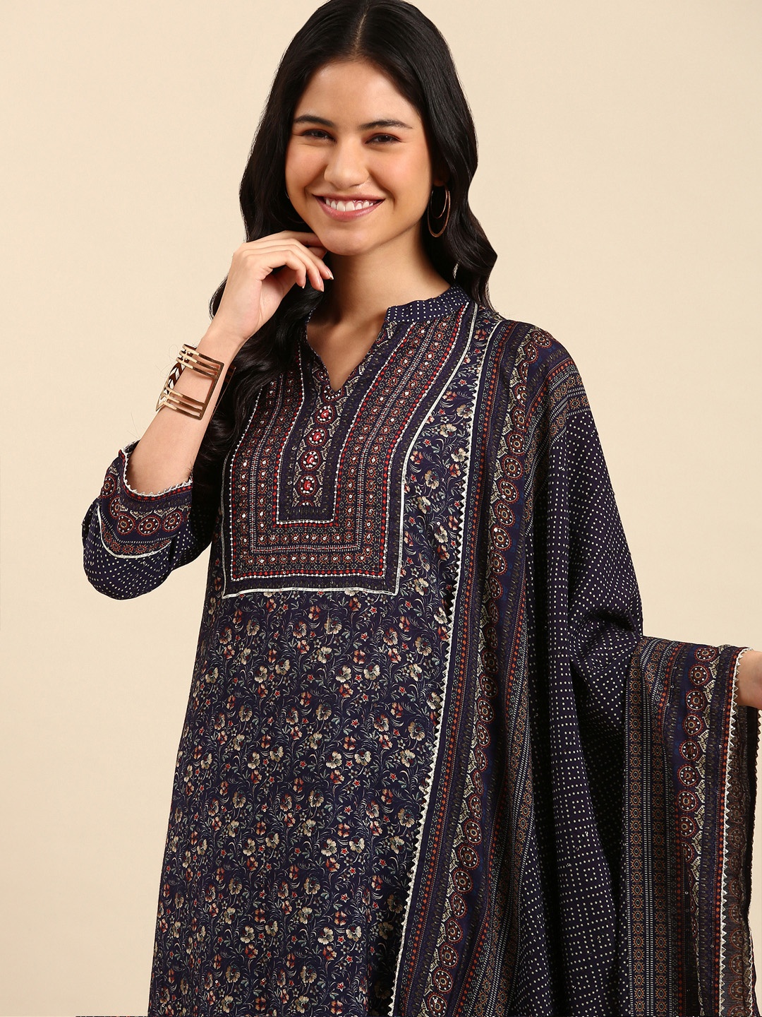 

SHOWOFF Women Navy Blue Floral Printed Sequinned Kurta with Trousers & Dupatta