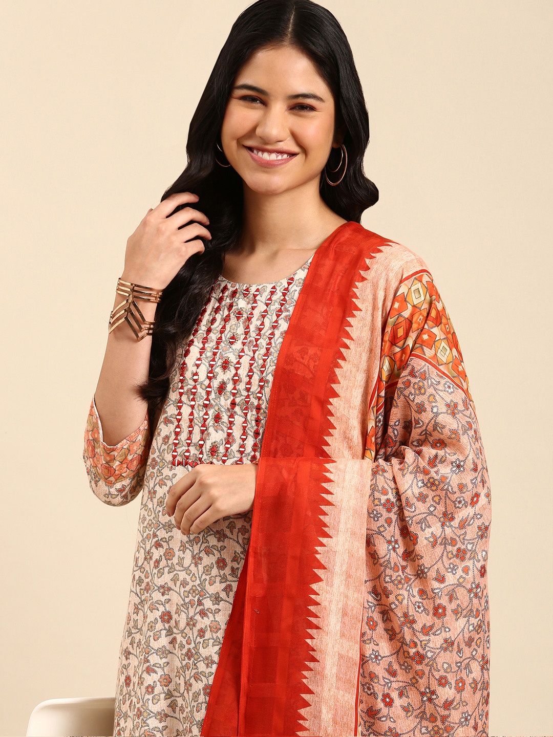 

SHOWOFF Women Peach-Coloured Floral Printed Mirror Work Kurta with Trousers & Dupatta
