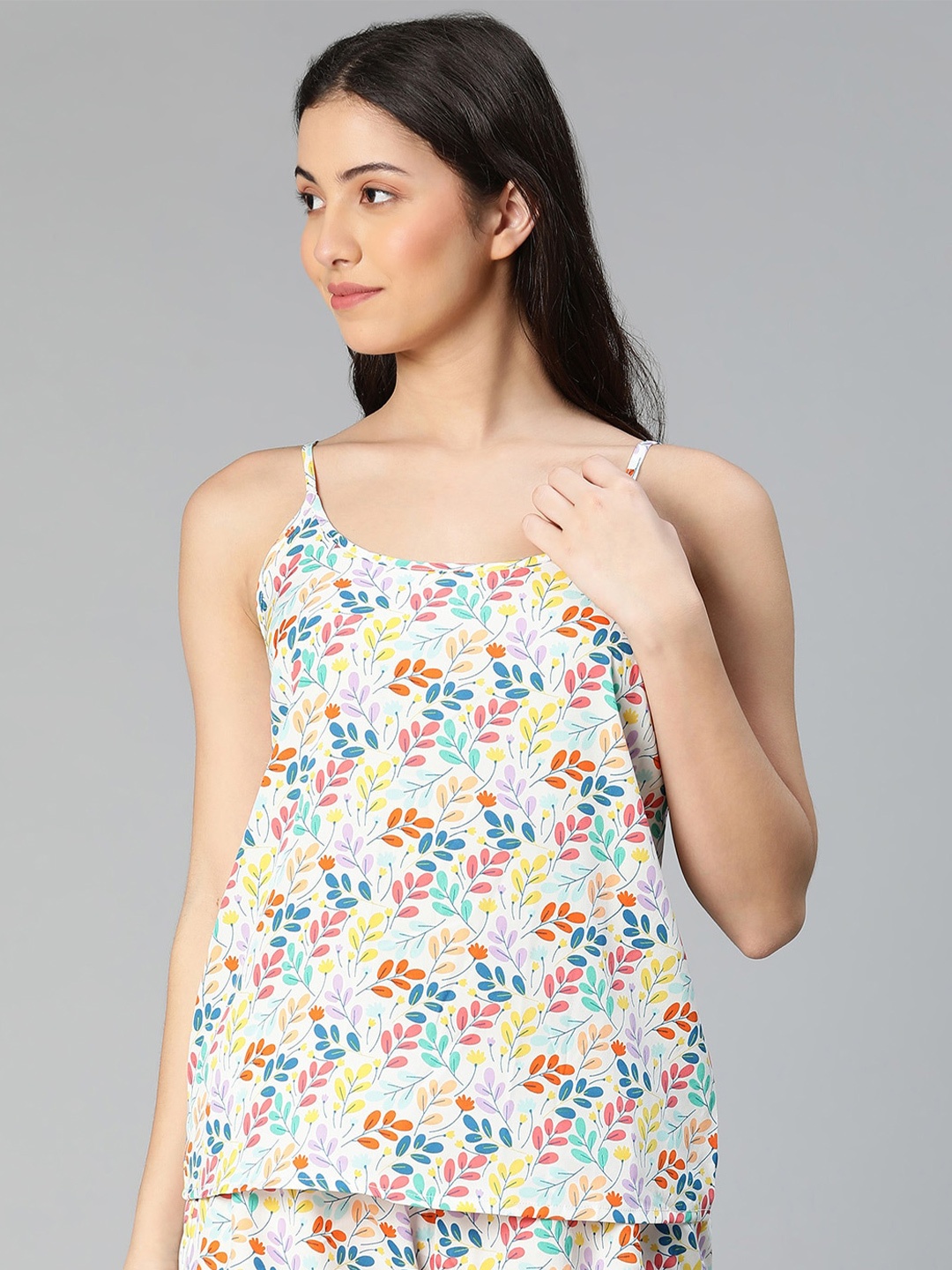 

Oxolloxo Floral Printed Camisole Lounge Top, Off white