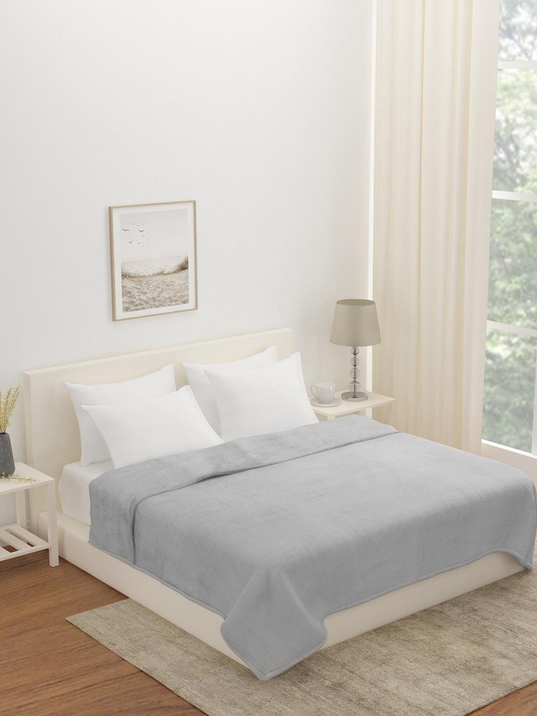 

Athome by Nilkamal Grey AC Room Flannle 300 GSM Double Bed Blanket