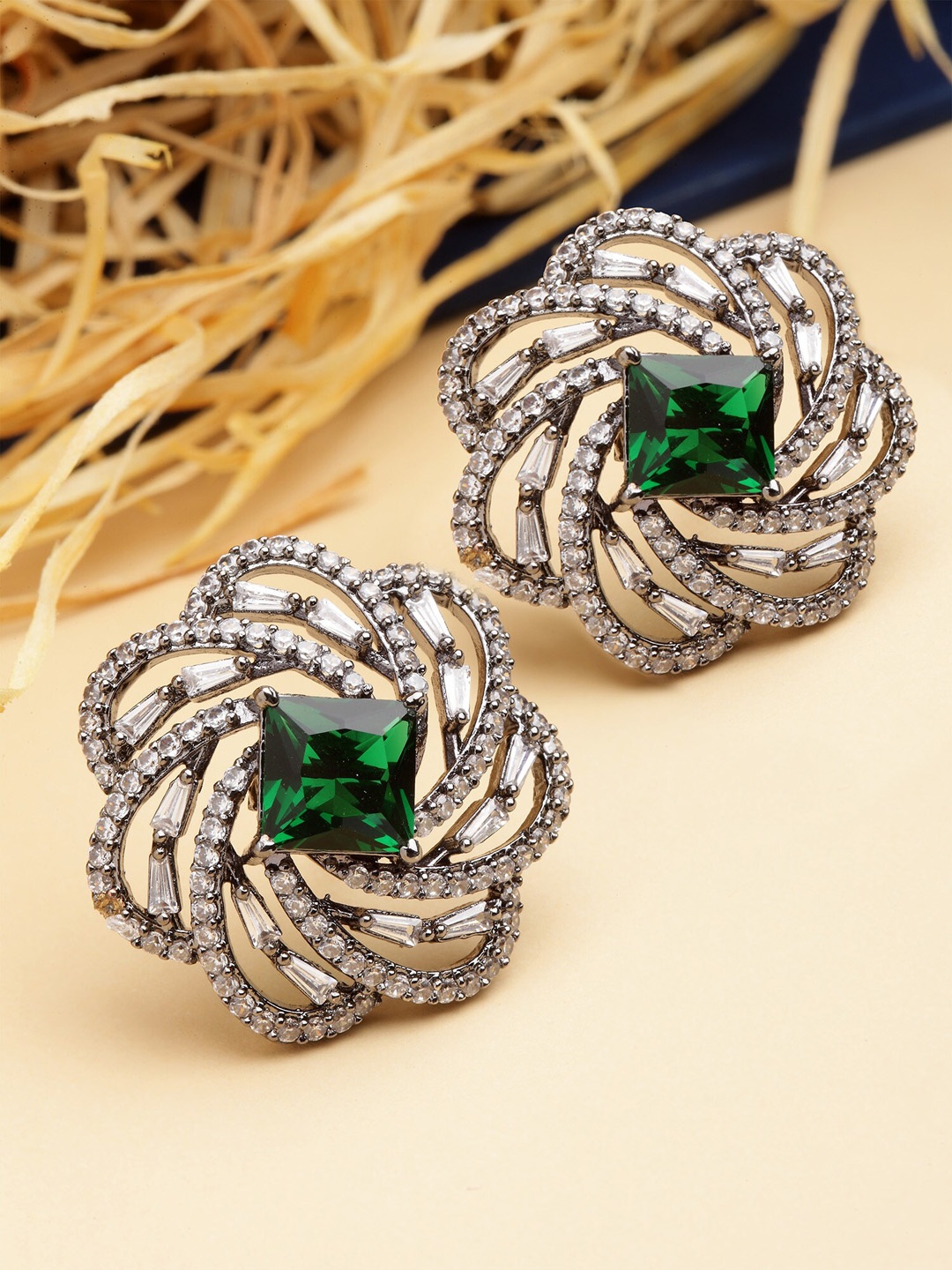 

KARATCART Green & Silver-Plated Classic Studs Earrings