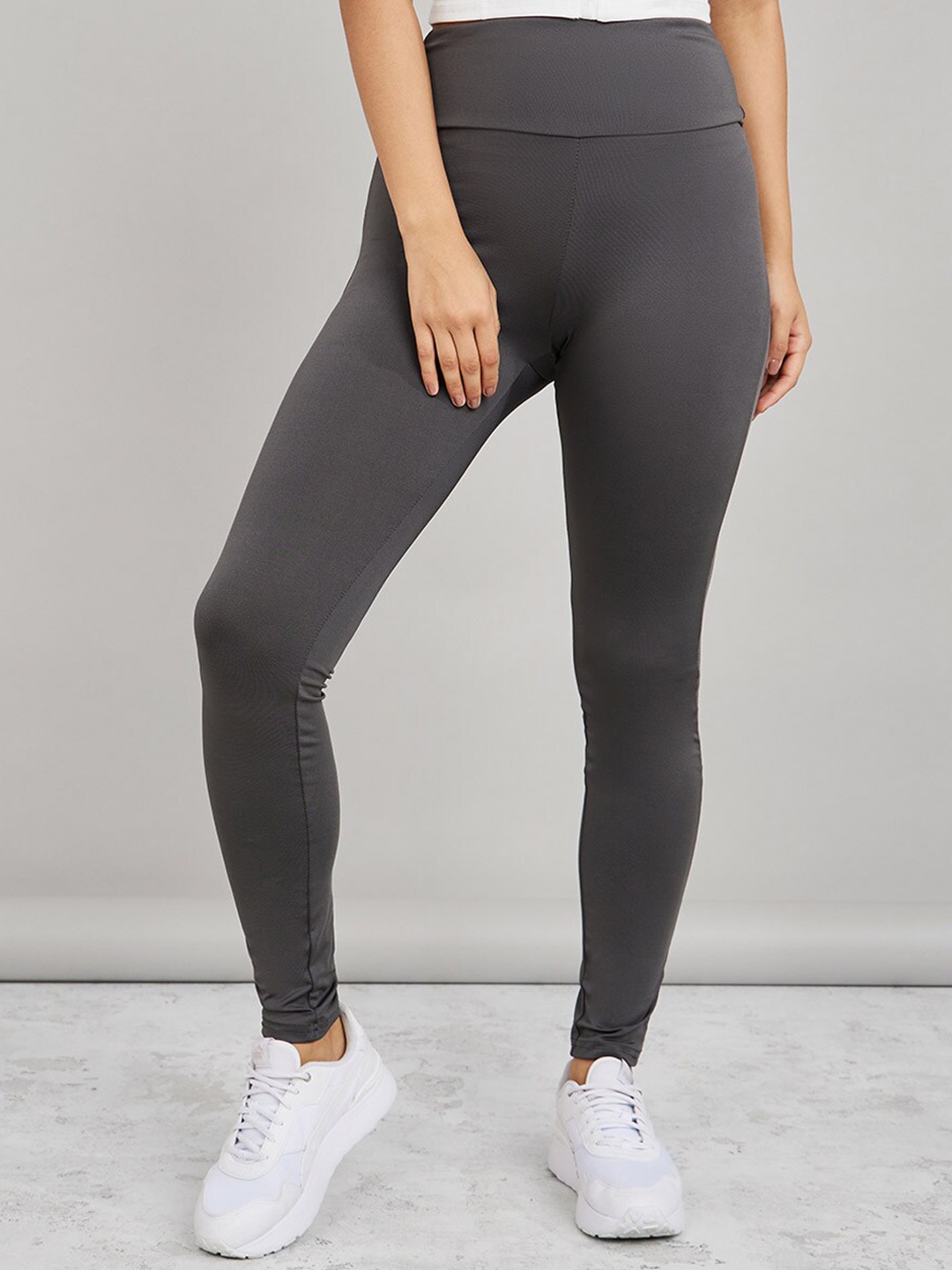 

Styli Women Slip On Sports Tights, Charcoal
