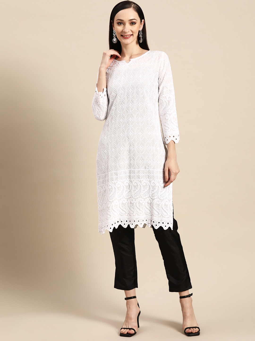 

Saadgi Women White Cotton Chikankari Embroidered Kurta