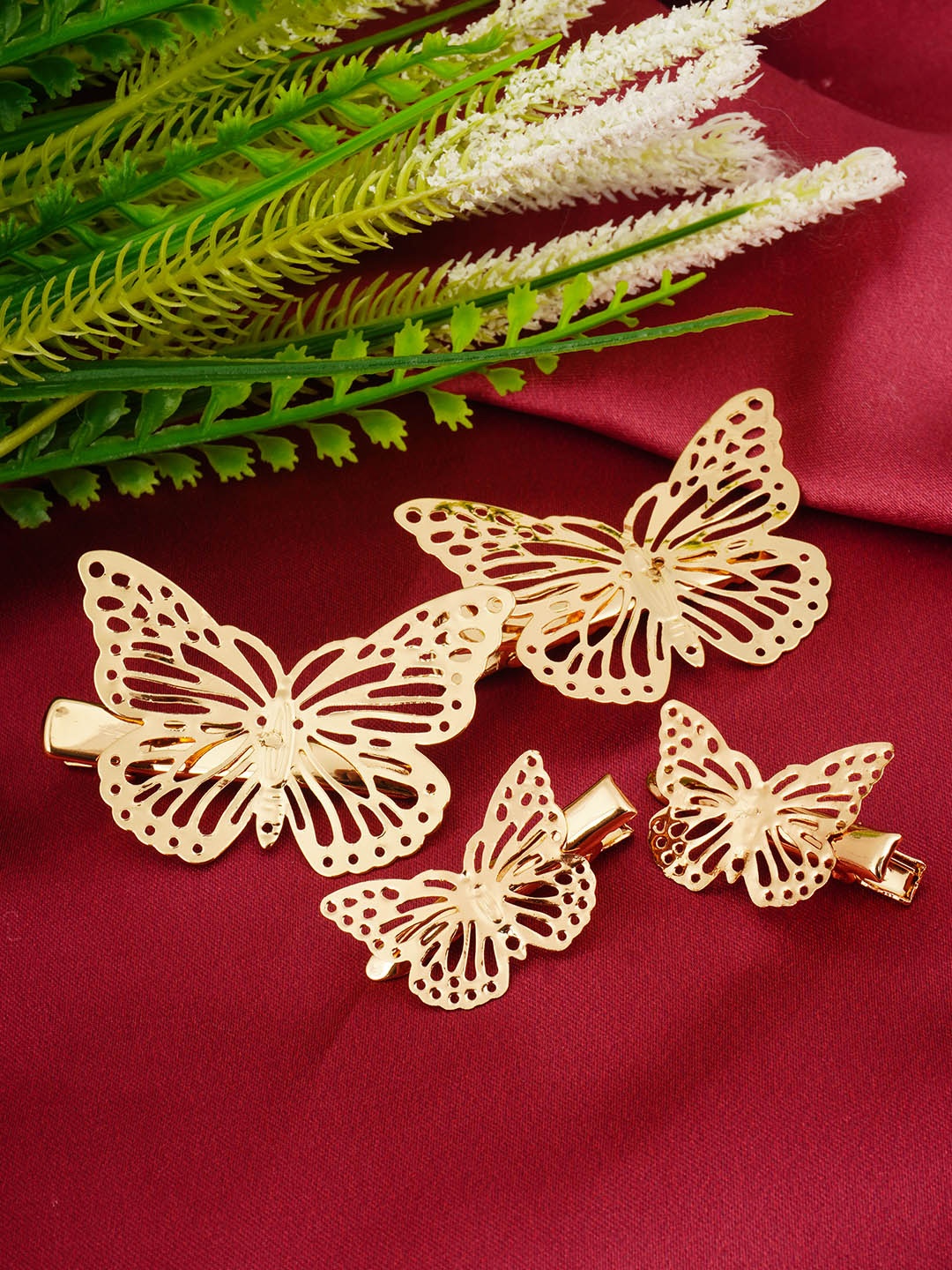 

Ferosh Women Gold-Toned Set of 4 Alligator Hair Clip