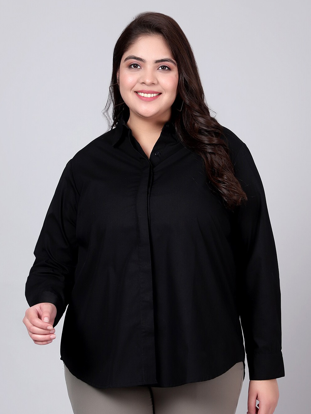

Indietoga Women Black Cotton Plus Size Classic Slim Fit Formal Shirt