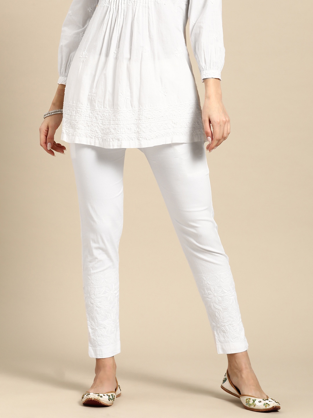 

Saadgi Women White Trousers