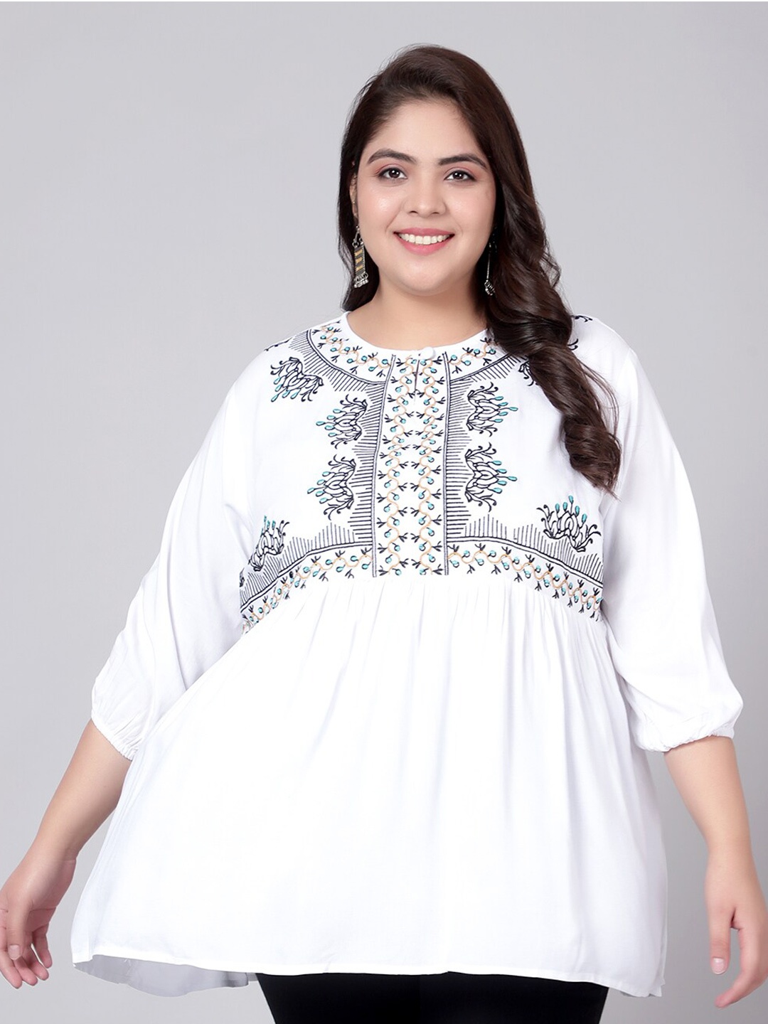 

Indietoga Plus Size Floral Embroidered Empire Top, White