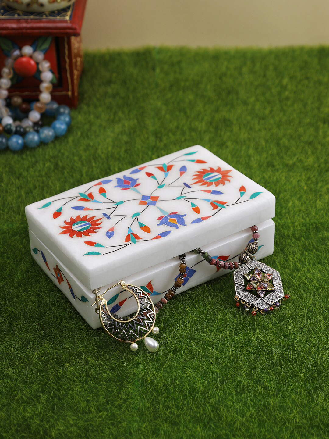 

Aapno Rajasthan White & Red Textured Jewelry Box Organizer