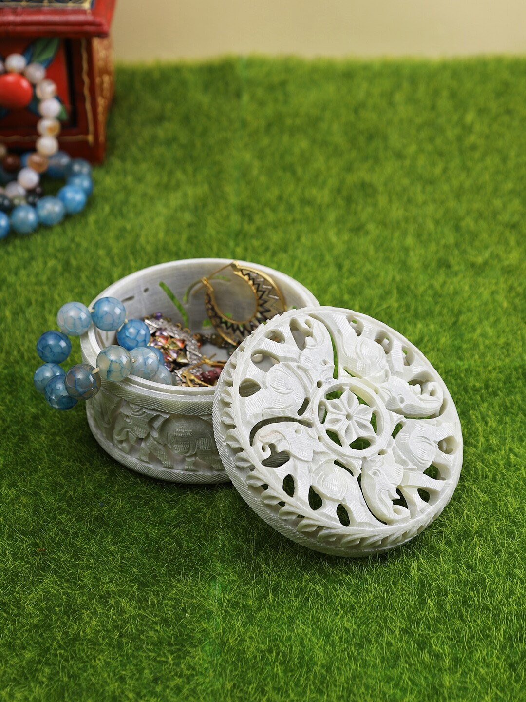 

Aapno Rajasthan White Textured Mini Storage Box