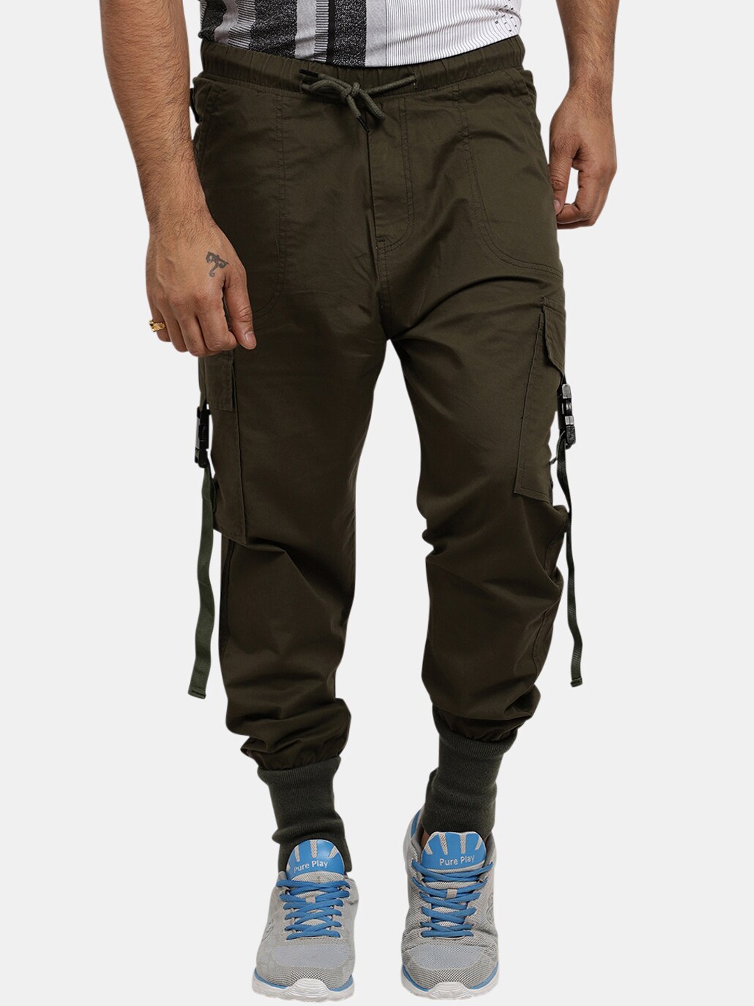 

V-Mart Men Olive Green Classic Slim Fit Cotton Cargos Trouser