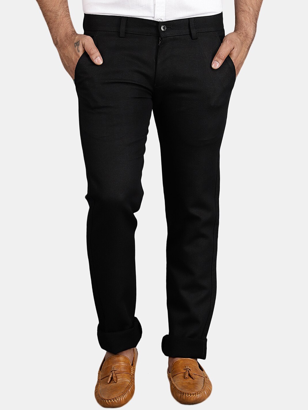 

V-Mart Men Black Classic Slim Fit Cotton Chinos Trouser