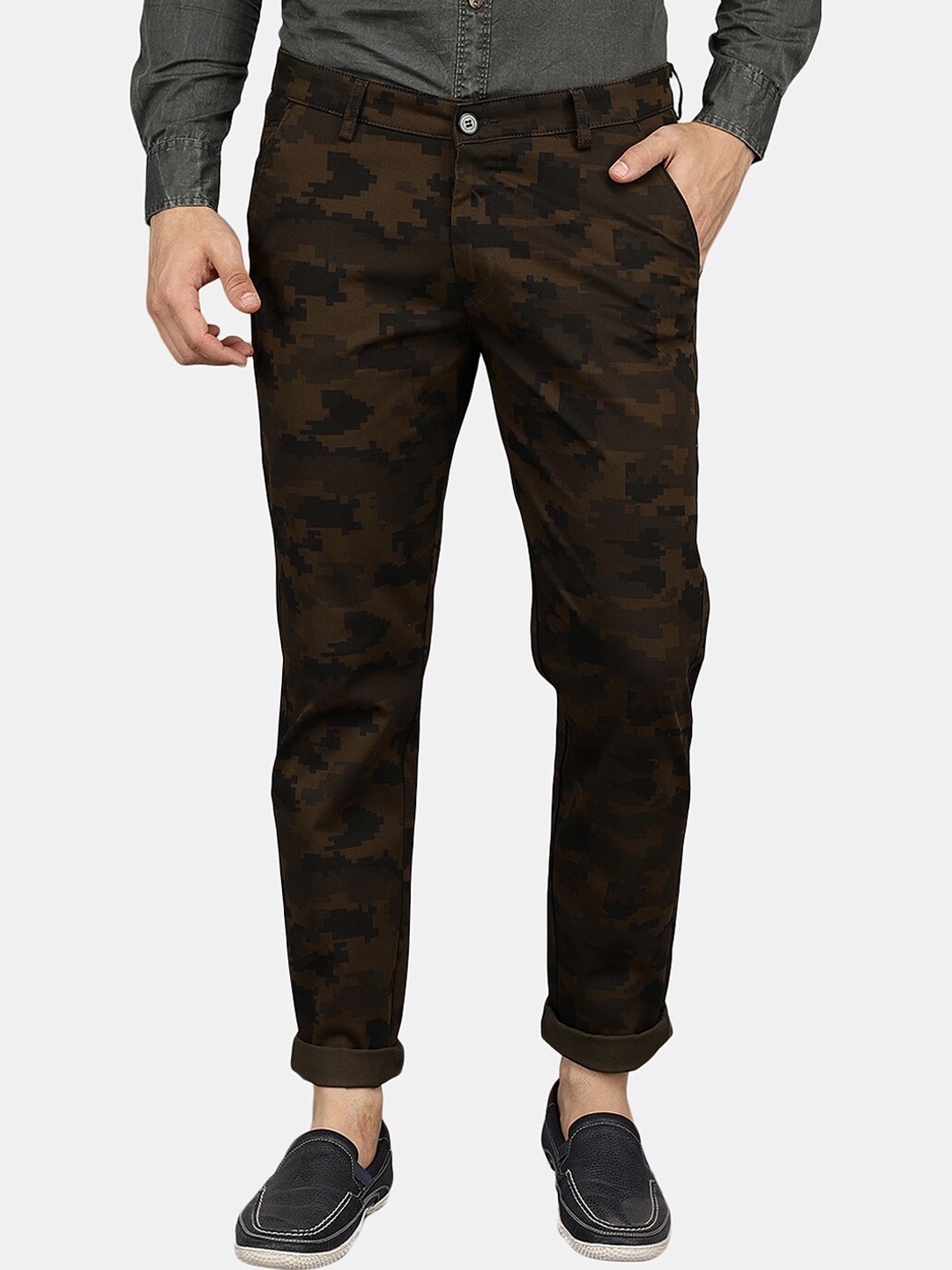 

V-Mart Men Khaki Camouflage Printed Classic Slim Fit Cotton Chinos Trouser