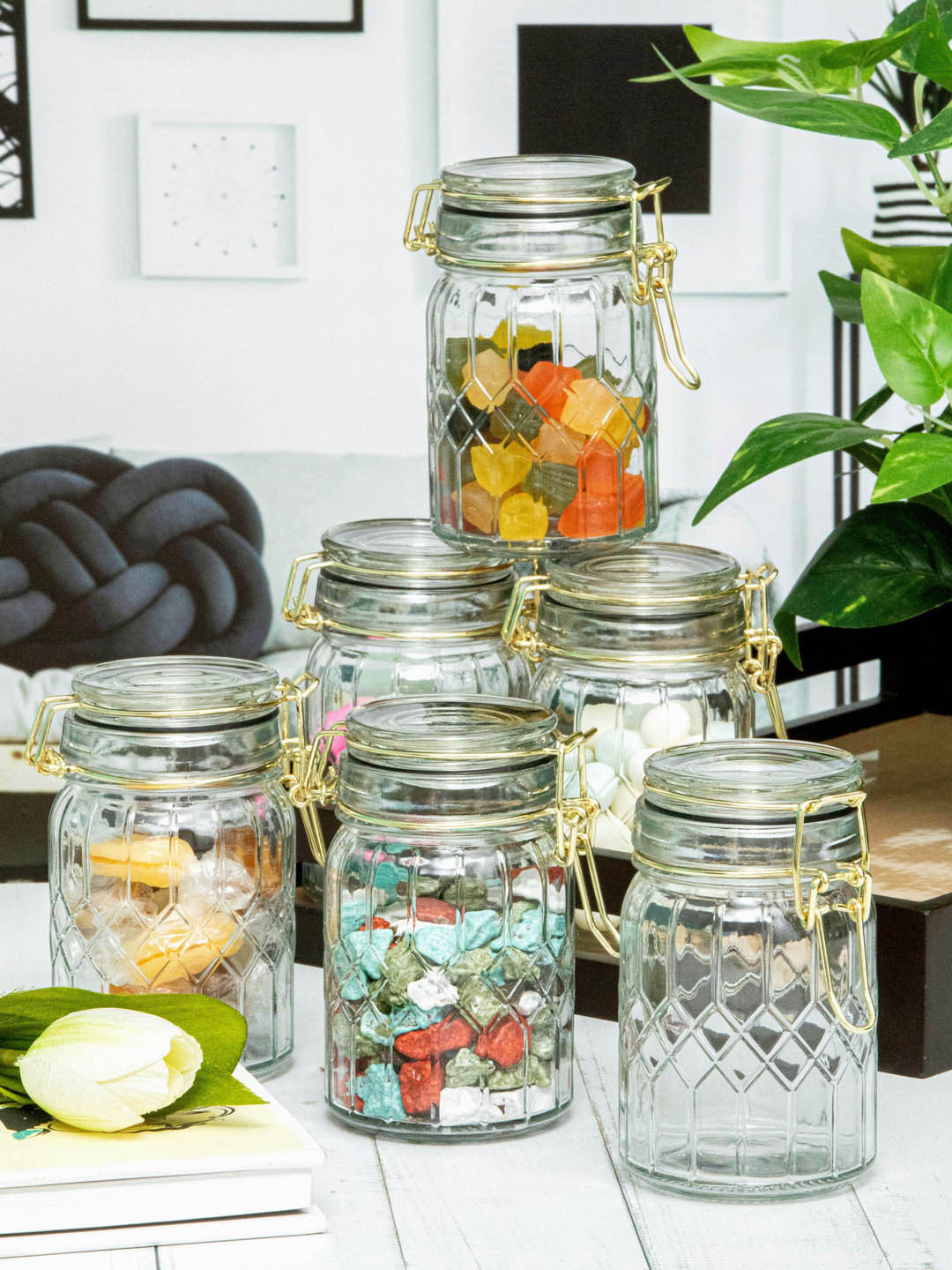 

White Gold Transparent Set Of 6 Airtight Glass Jar with Glass Lid 230ml Each