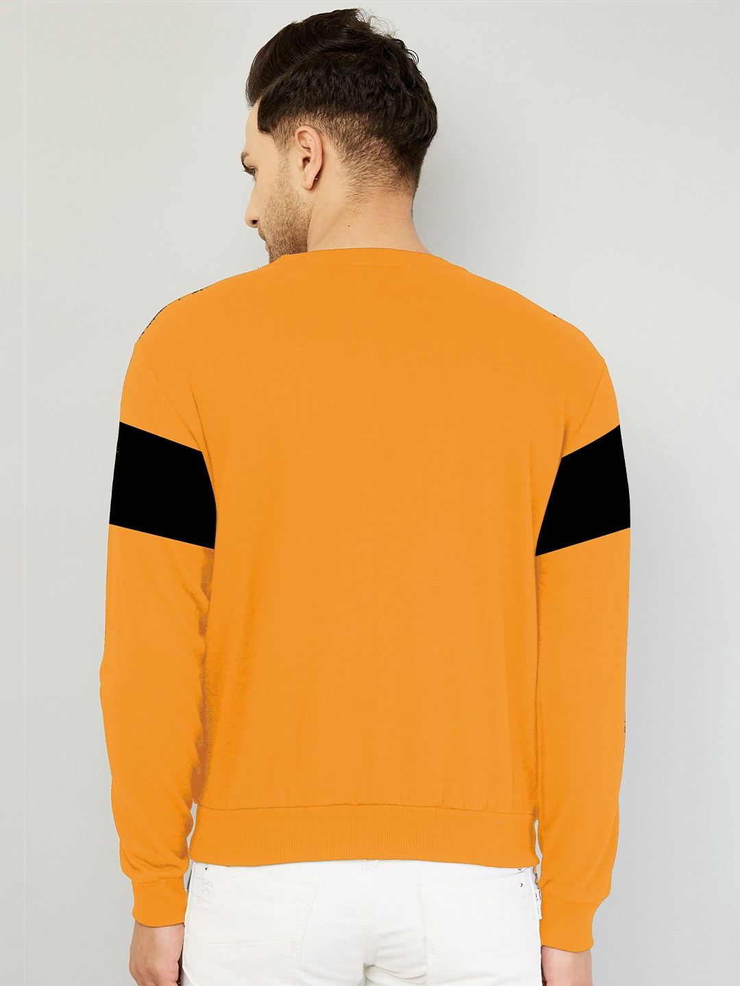 

GESPO Men Mustard Checked Sweatshirt