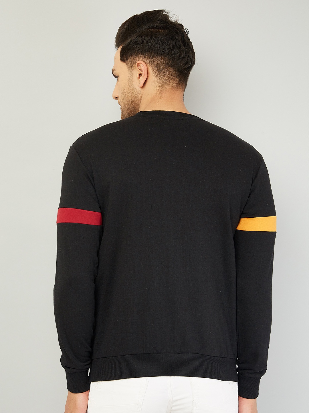 

GESPO Men Black Fleece Colourblocked Sweatshirt