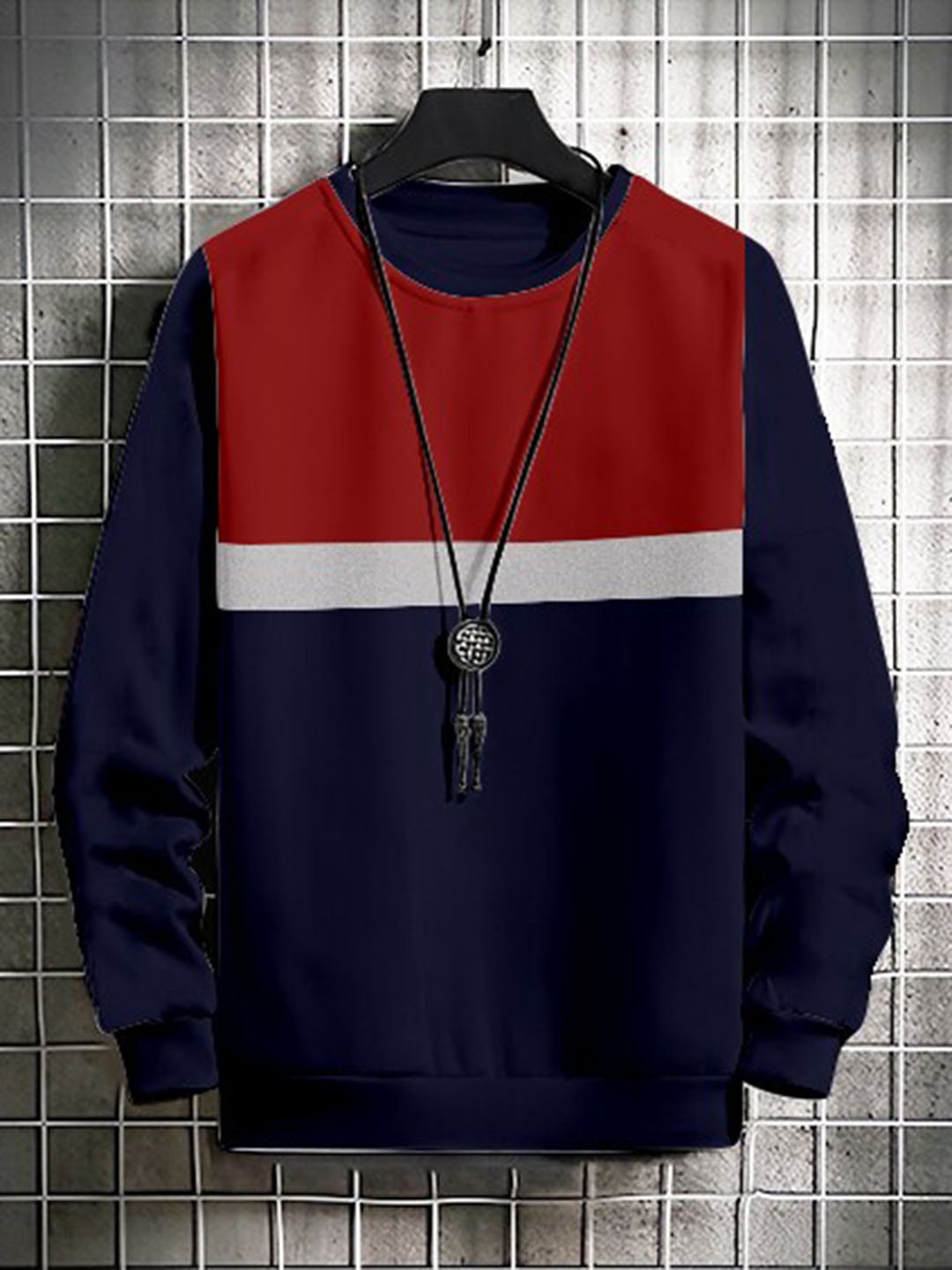 

GESPO Men Blue Colourblocked Sweatshirt