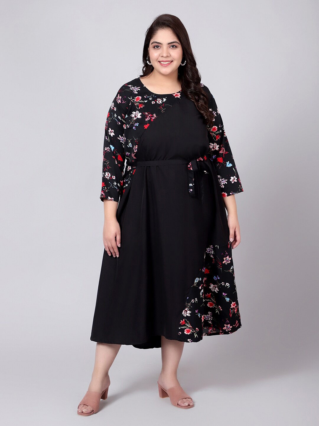 

Indietoga Plus Size Black & Red Floral Printed Maxi Dress